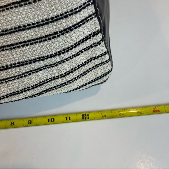 Lancôme Tote Bag Woven Striped Oversized Unstructured - Picture 8 of 16